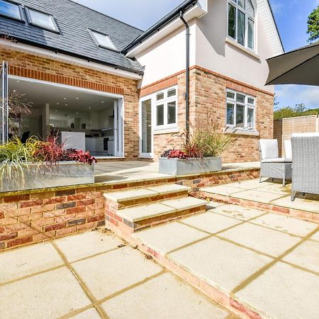 Days Away - Luxury Holiday Home Radipole Bagian luar foto