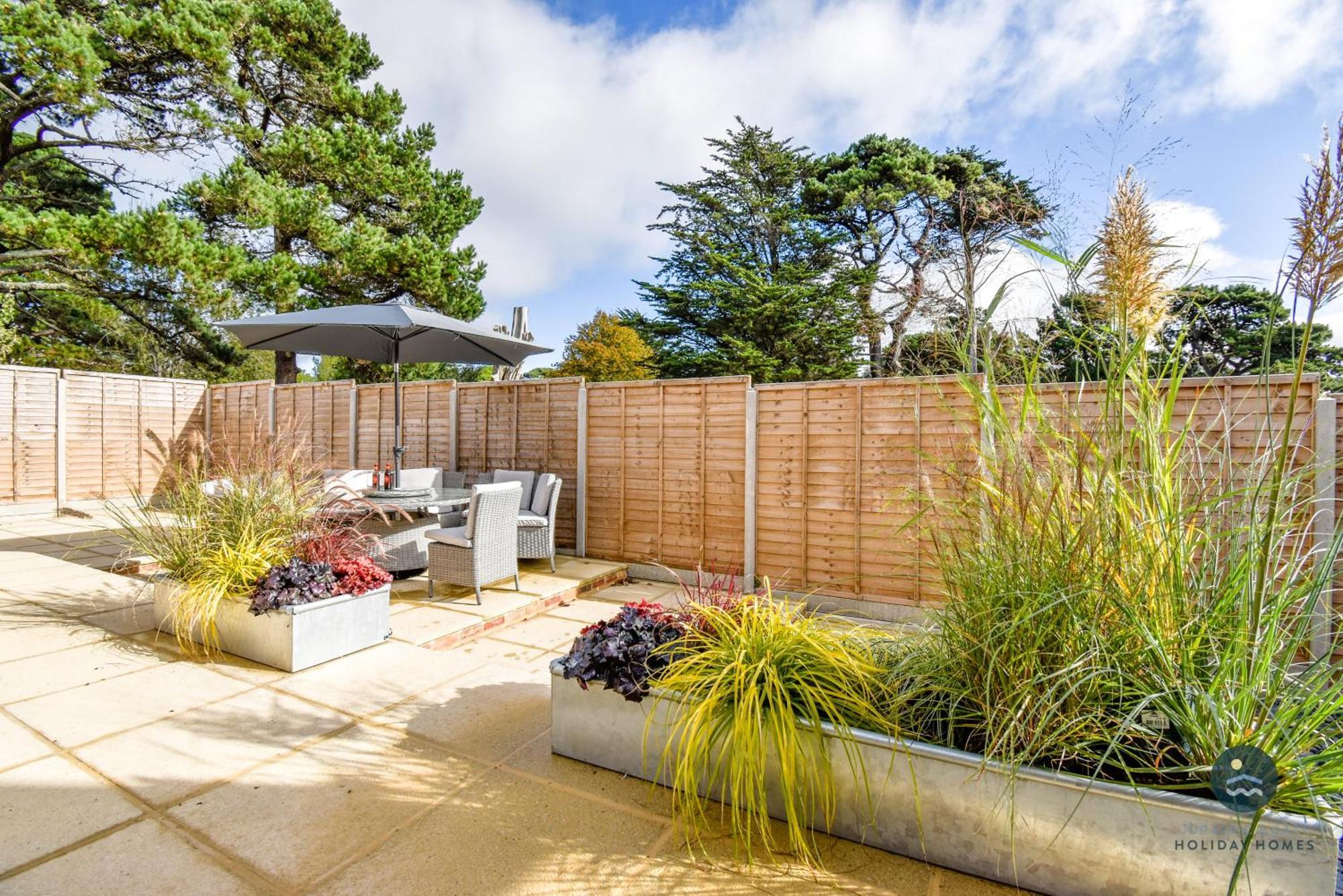 Days Away - Luxury Holiday Home Radipole Bagian luar foto